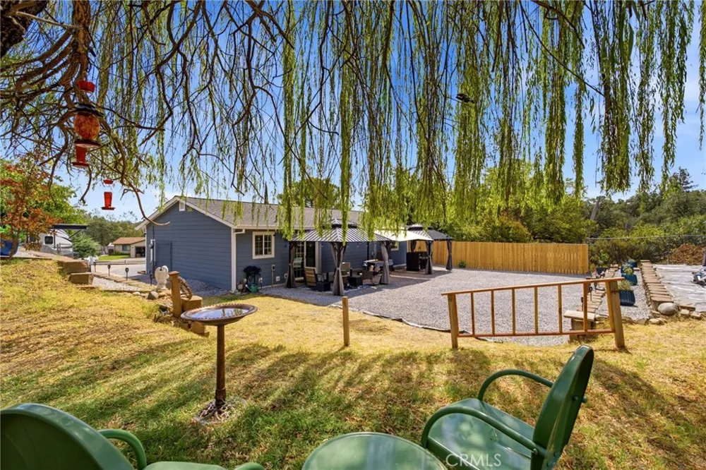 1045 Jaxon Way Redding, CA 96003