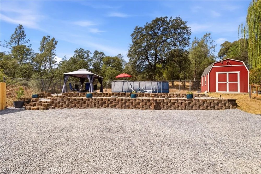 1045 Jaxon Way Redding, CA 96003