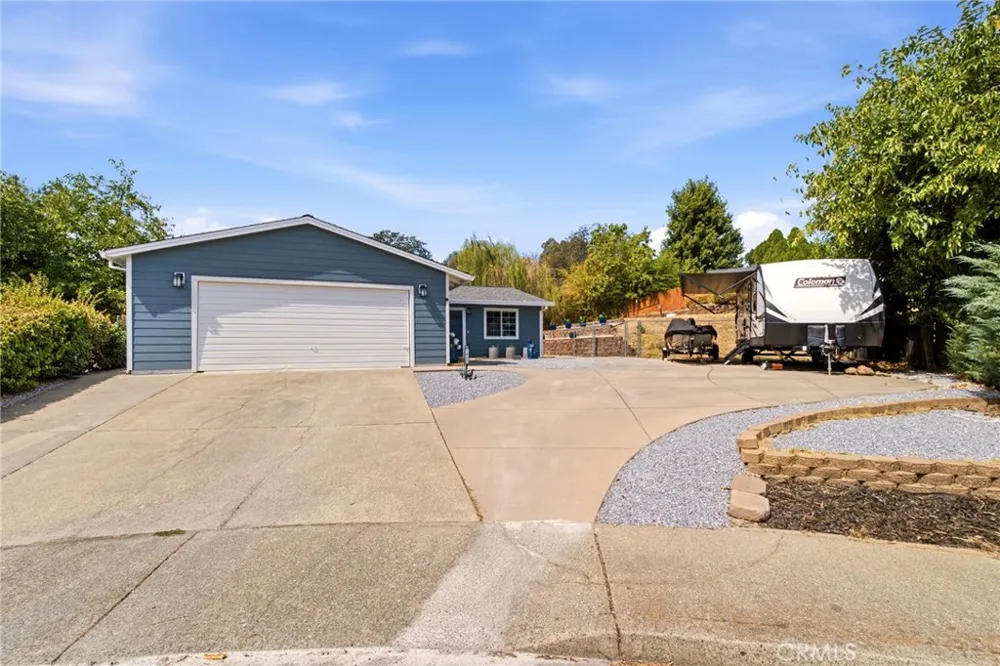 1045 Jaxon Way Redding, CA 96003