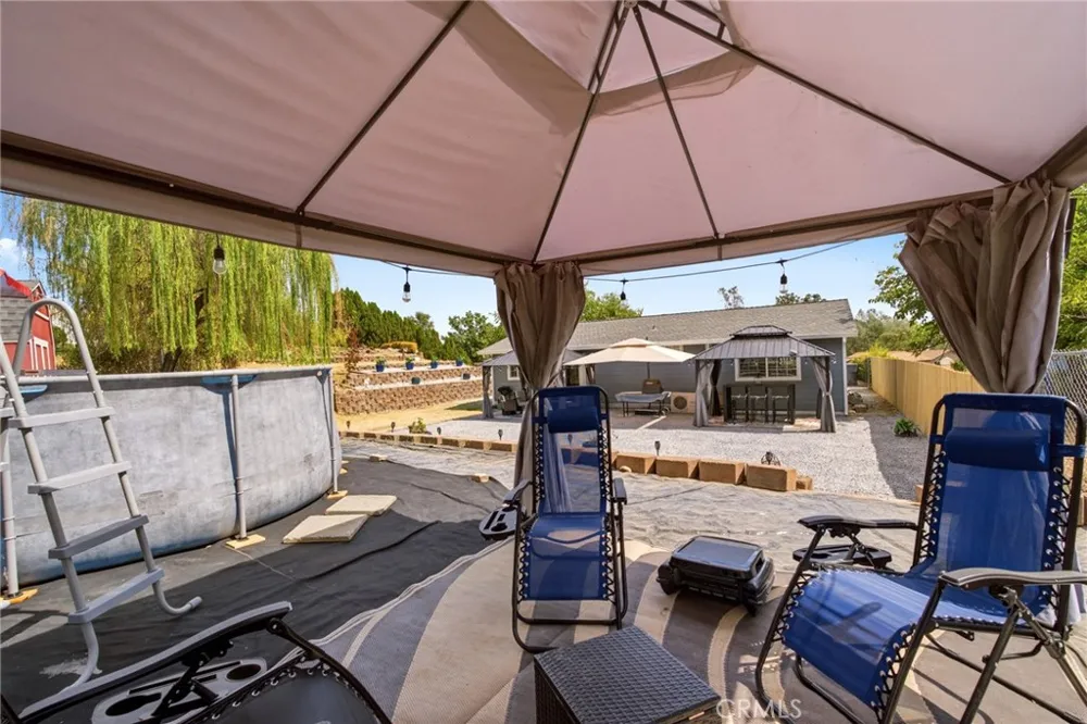 1045 Jaxon Way Redding, CA 96003