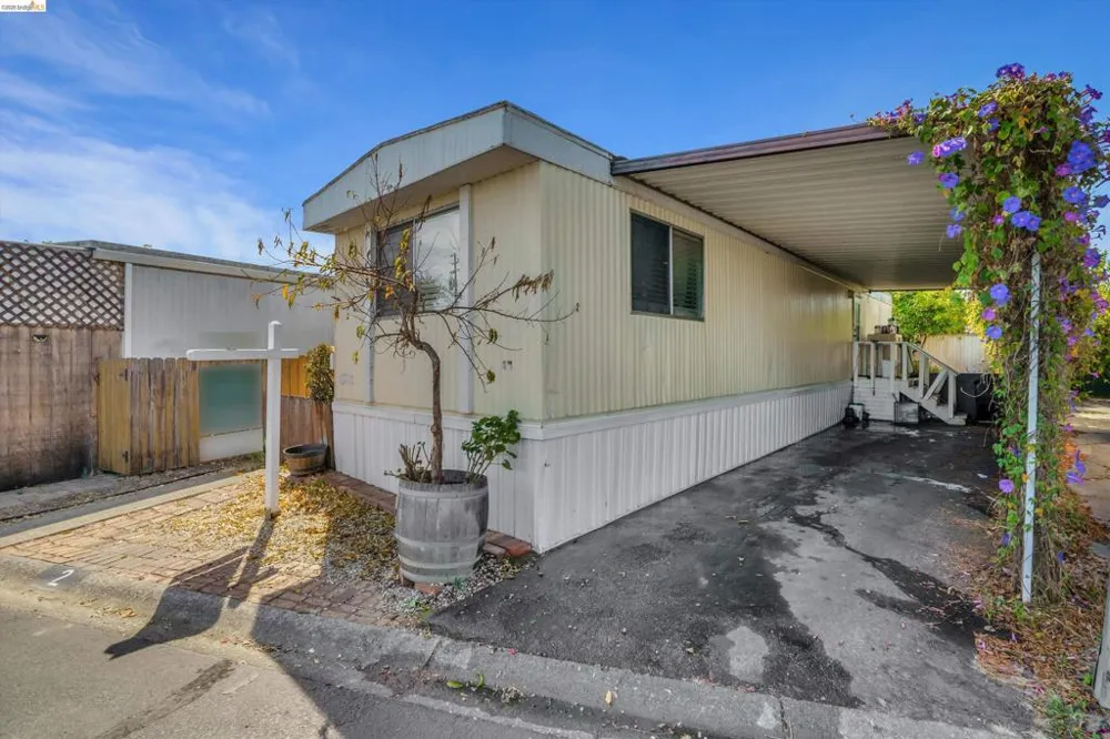 2 Balsam St Vallejo, CA 94589