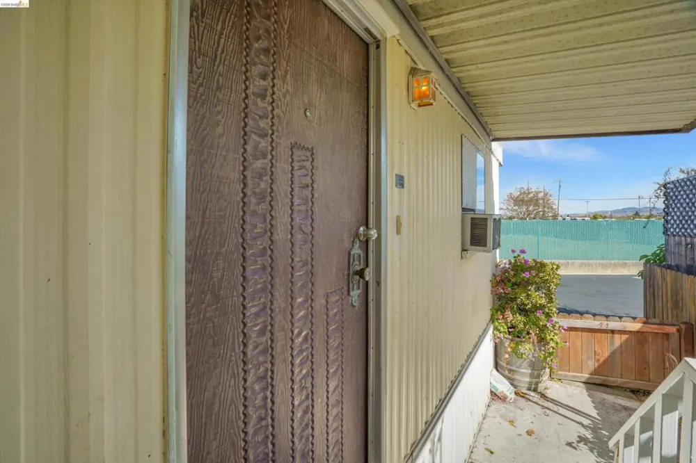 2 Balsam St Vallejo, CA 94589