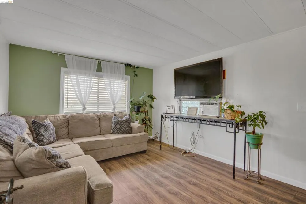 2 Balsam St Vallejo, CA 94589