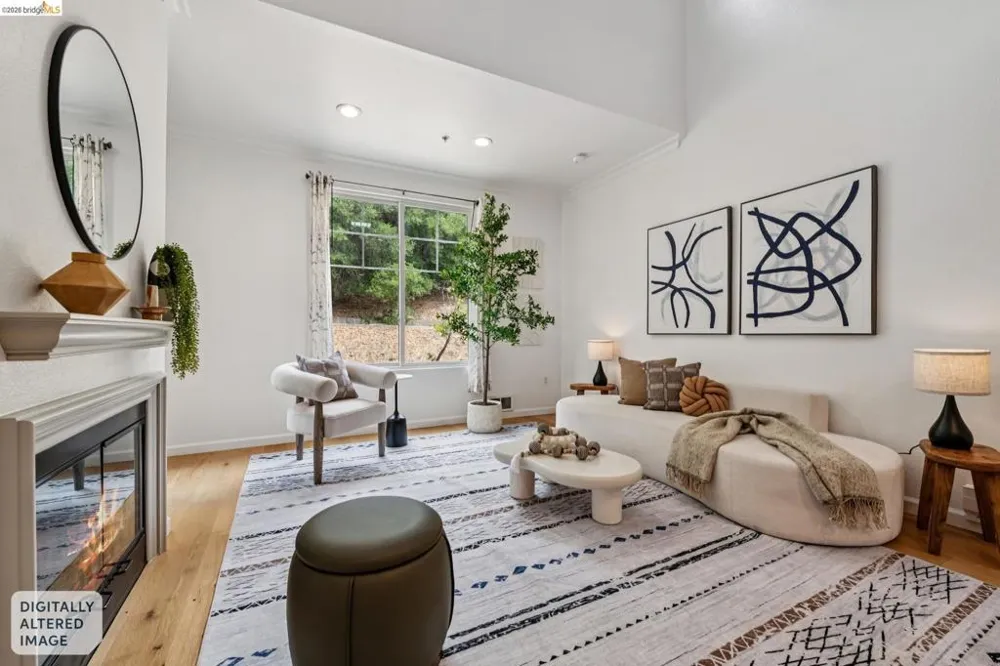 200 Caldecott Ln #308 Oakland, CA 94618