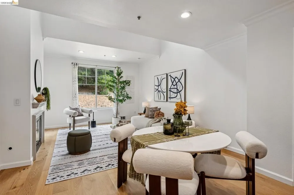 200 Caldecott Ln #308 Oakland, CA 94618