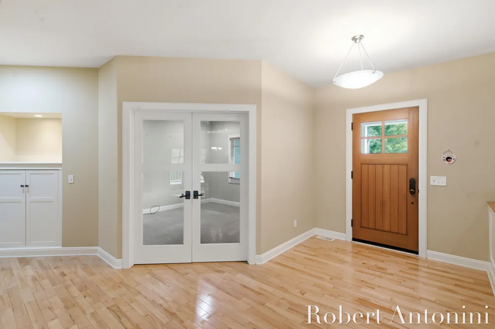 2025 Pine Nook Court NE Grand Rapids, MI 49525