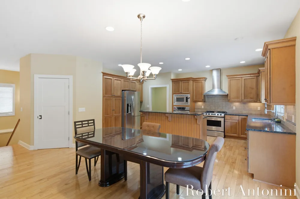2025 Pine Nook Court NE Grand Rapids, MI 49525
