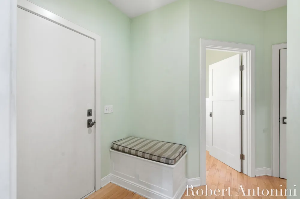 2025 Pine Nook Court NE Grand Rapids, MI 49525