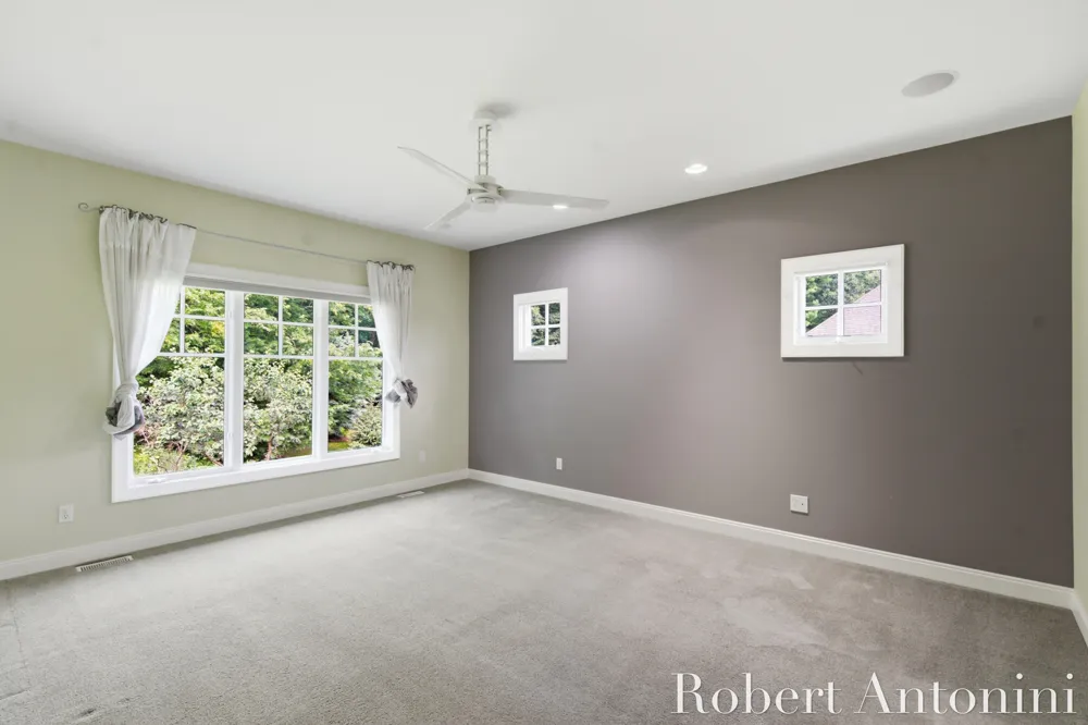 2025 Pine Nook Court NE Grand Rapids, MI 49525