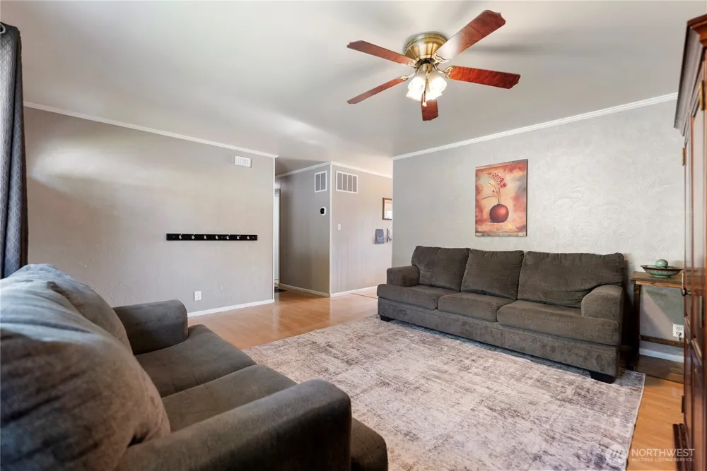 948 4th Ave Okanogan, WA 98840
