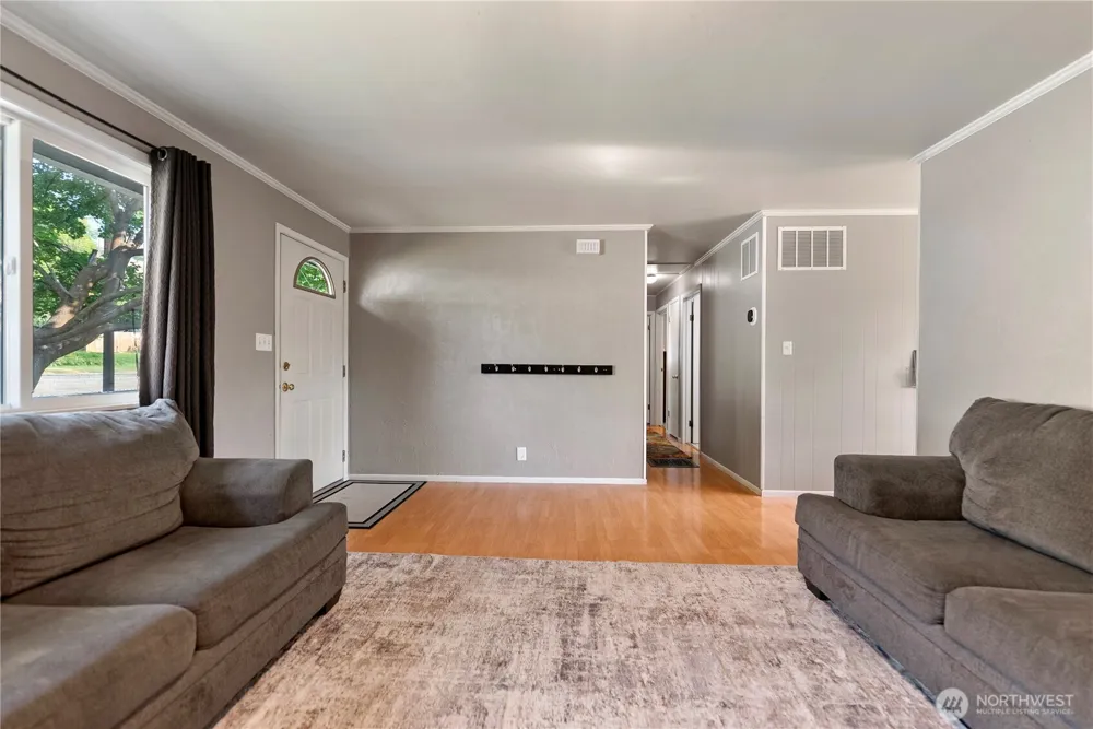 948 4th Ave Okanogan, WA 98840