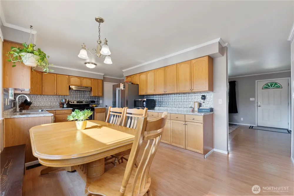 948 4th Ave Okanogan, WA 98840