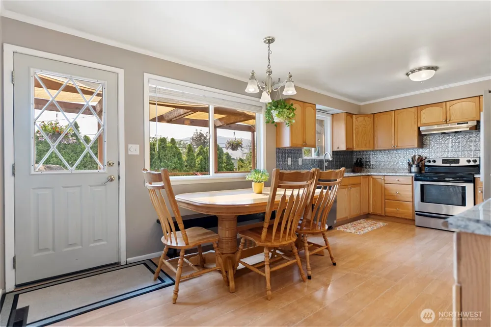 948 4th Ave Okanogan, WA 98840