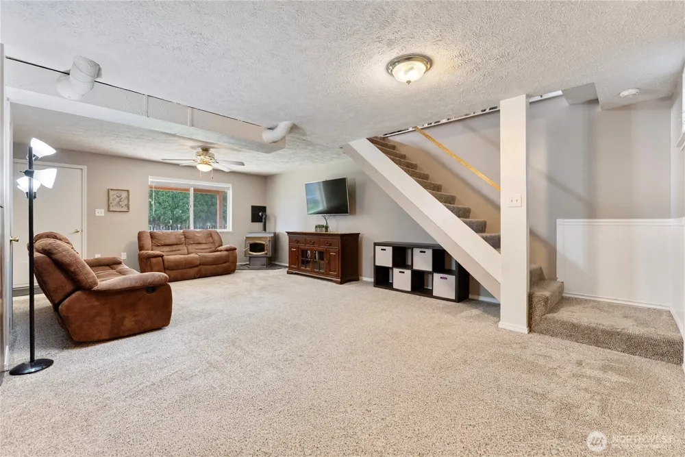 948 4th Ave Okanogan, WA 98840