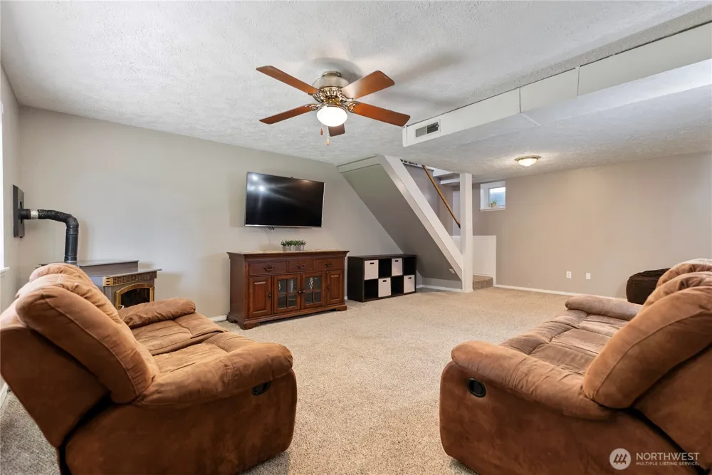948 4th Ave Okanogan, WA 98840