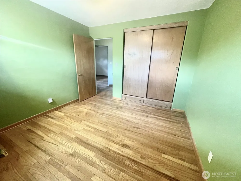 610 SW Front Avenue Castle Rock, WA 98611