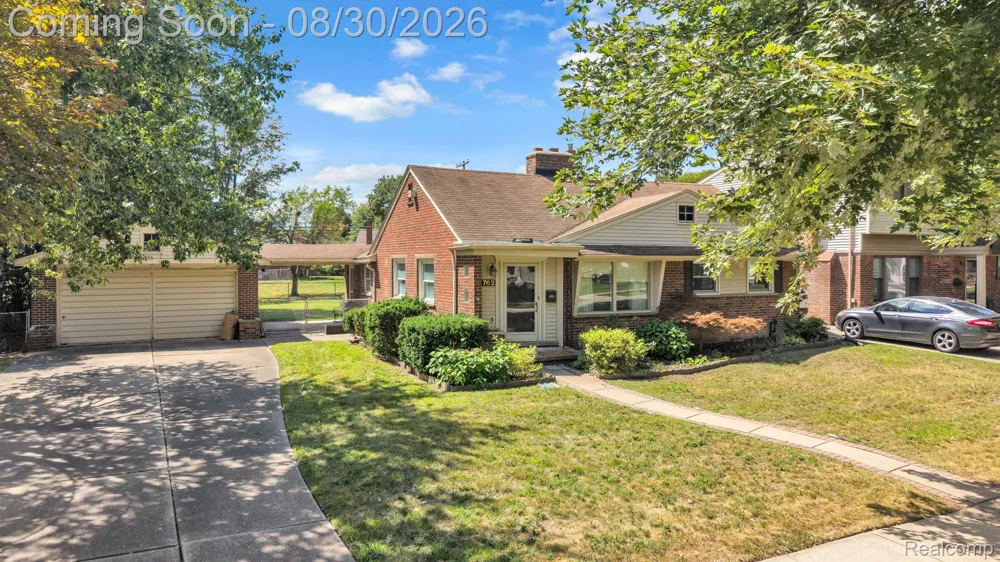 1762 Sherwood Court Dearborn City, MI 48124