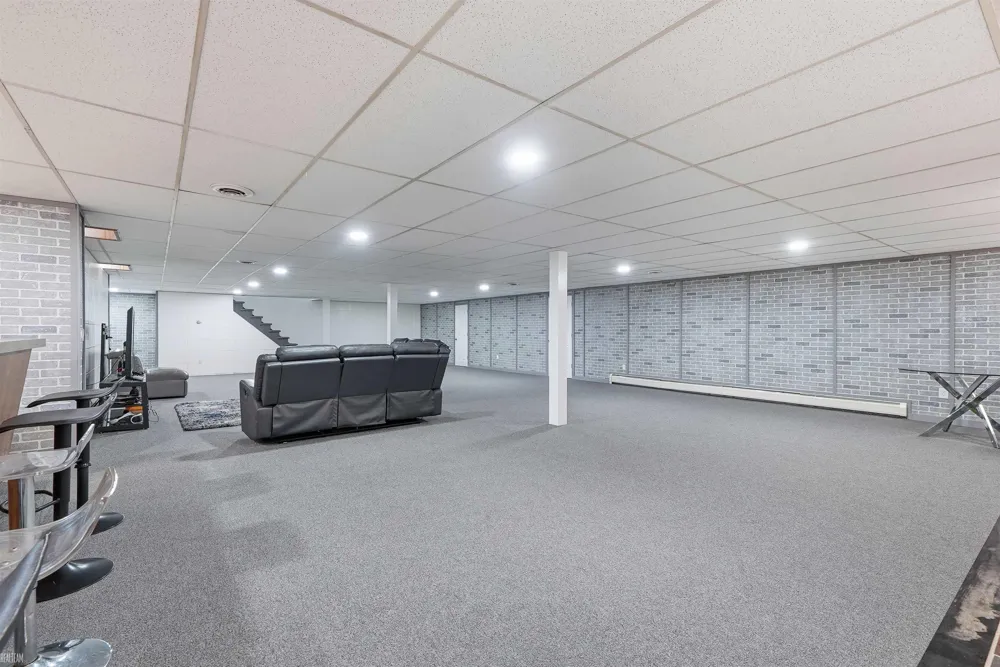 8650 Clinton River Road Sterling Heights City, MI 48314