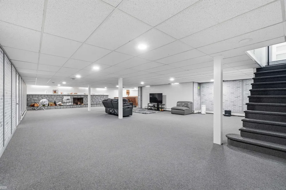 8650 Clinton River Road Sterling Heights City, MI 48314