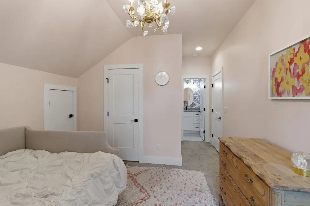 2210 Grantland Ave Nashville, TN 37204