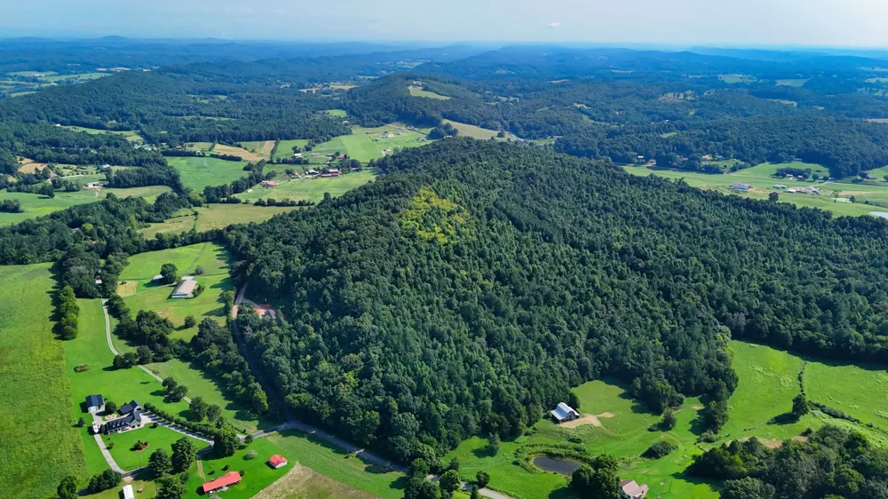1 Moss Rd Philadelphia, TN 37846
