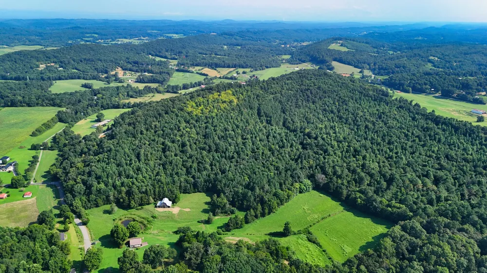 1 Moss Rd Philadelphia, TN 37846