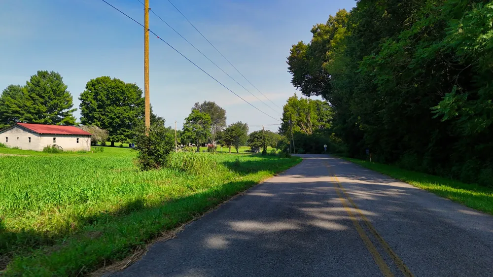 2 Moss Rd Philadelphia, TN 37846