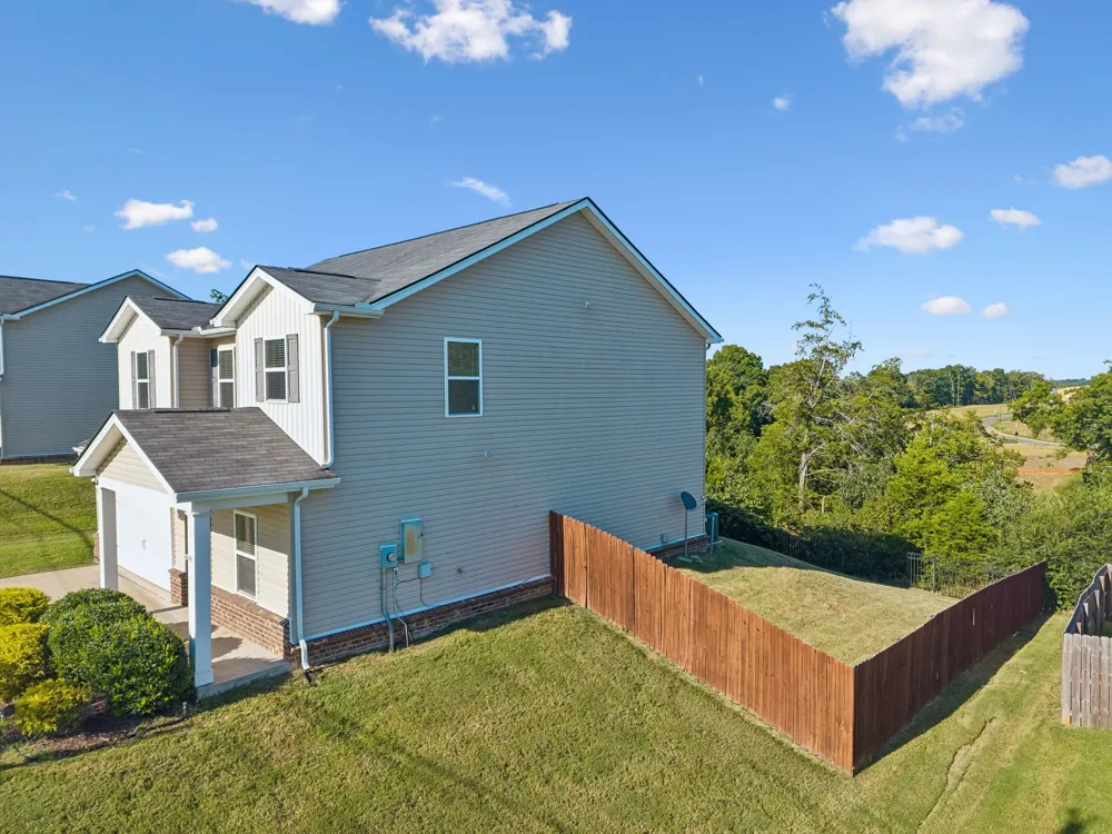 2247 Bee Hive Dr Columbia, TN 38401