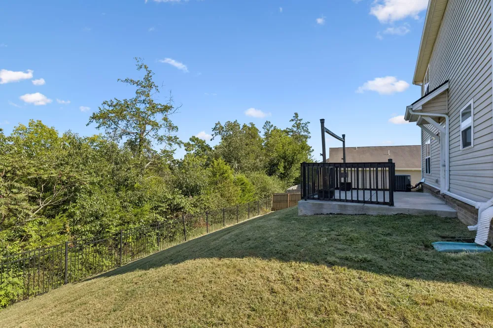2247 Bee Hive Dr Columbia, TN 38401