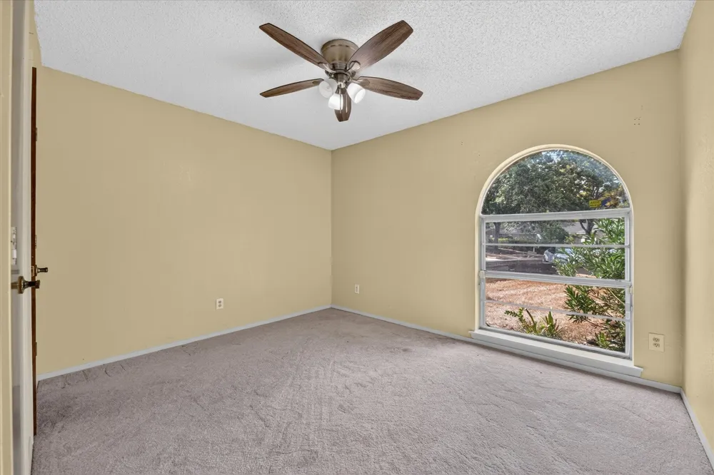 1617 Bent Oak Drive Bedford, TX 76021