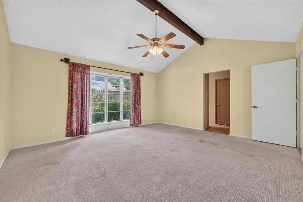 1617 Bent Oak Drive Bedford, TX 76021