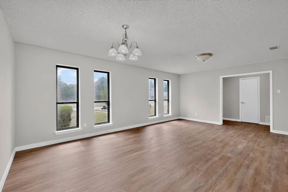 1302 Yale Boulevard Richardson, TX 75081