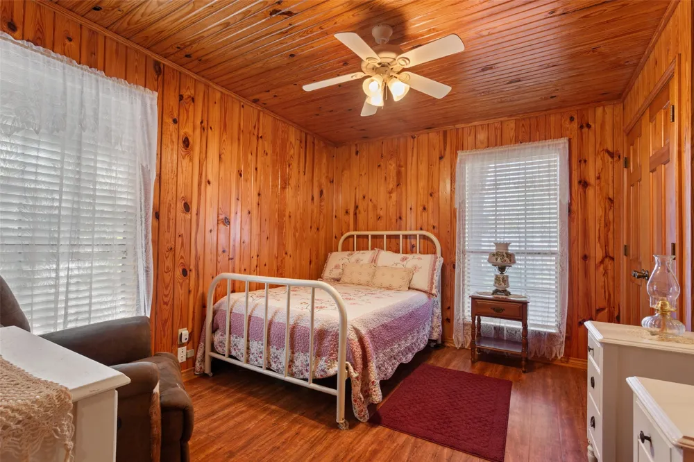 420 E US Highway 84 Fairfield, TX 75840
