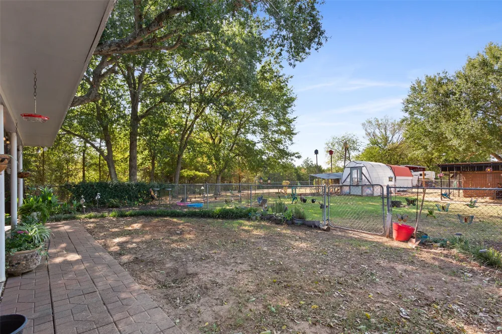 420 E US Highway 84 Fairfield, TX 75840