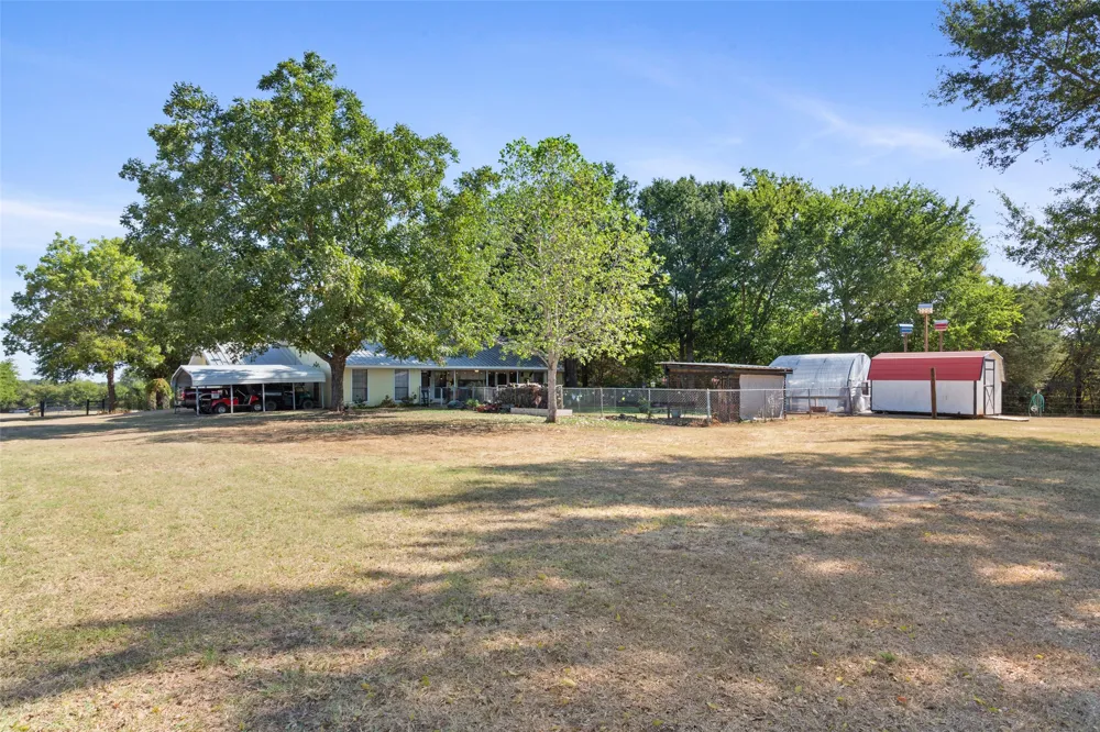420 E US Highway 84 Fairfield, TX 75840