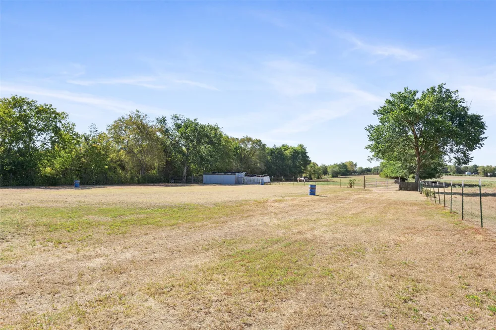 420 E US Highway 84 Fairfield, TX 75840