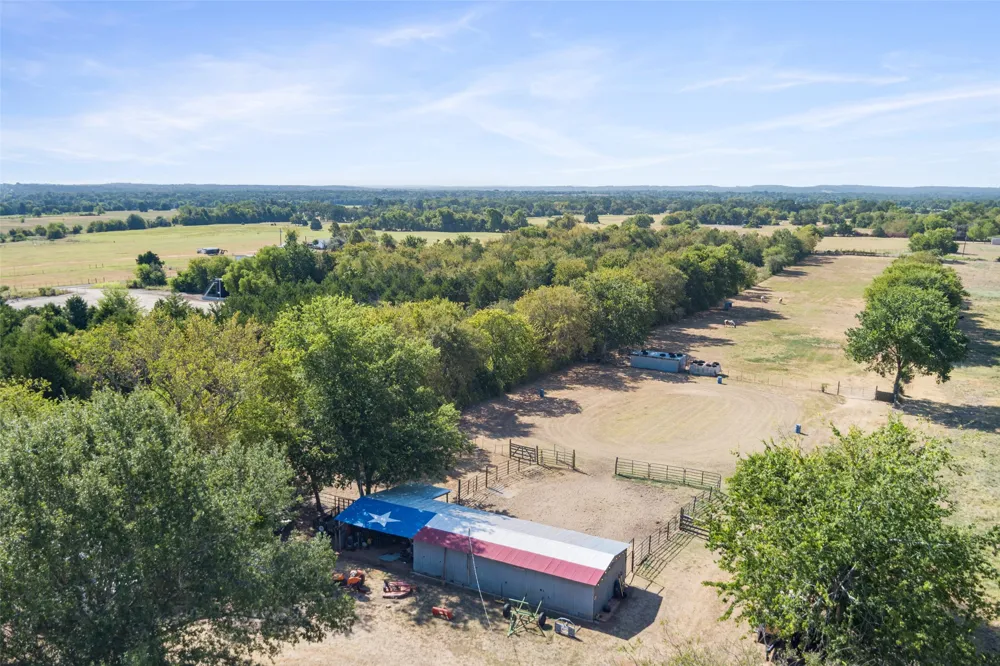 420 E US Highway 84 Fairfield, TX 75840
