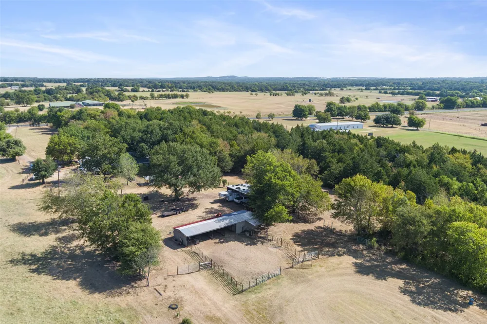 420 E US Highway 84 Fairfield, TX 75840