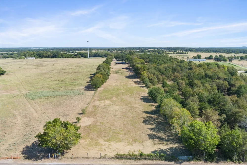 420 E US Highway 84 Fairfield, TX 75840
