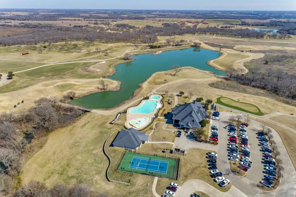 1204 Quail Creek Court Gunter, TX 75058