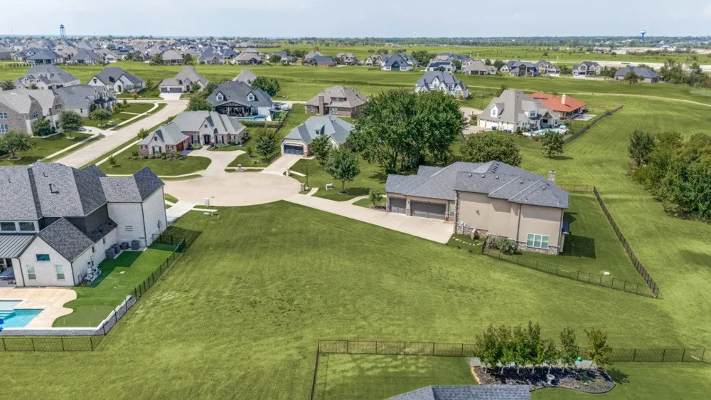 1204 Quail Creek Court Gunter, TX 75058