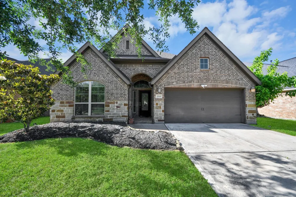 2918 Garden River Lane Richmond, TX 77406
