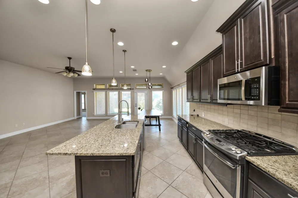 2918 Garden River Lane Richmond, TX 77406