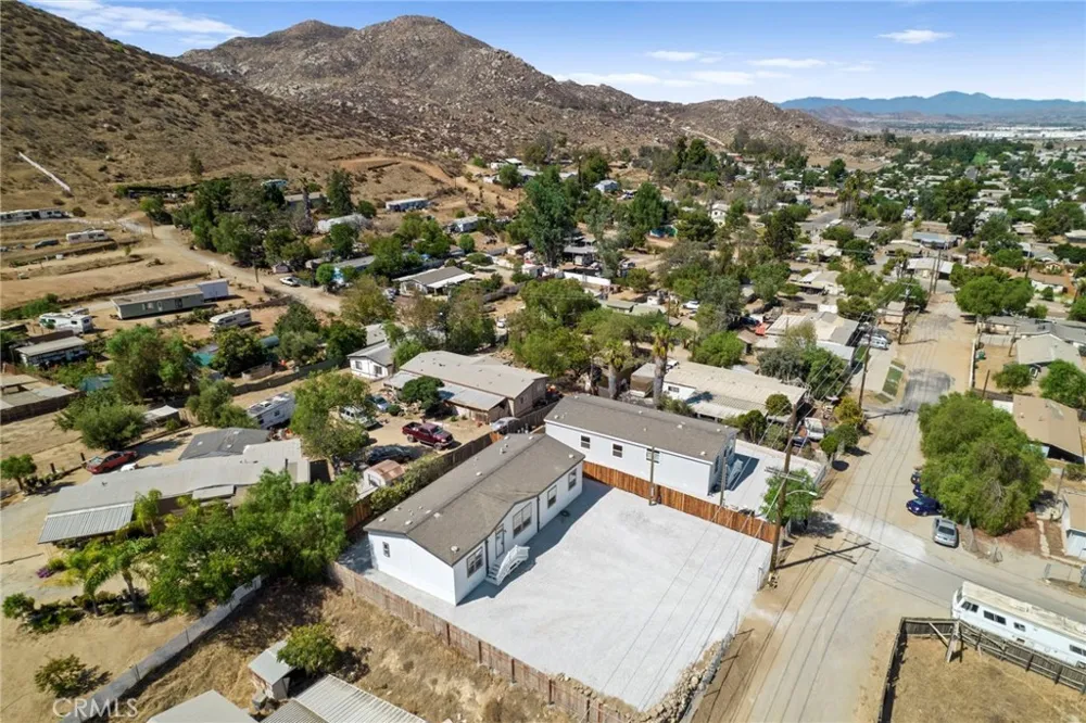 31613 Allen Homeland, CA 92548
