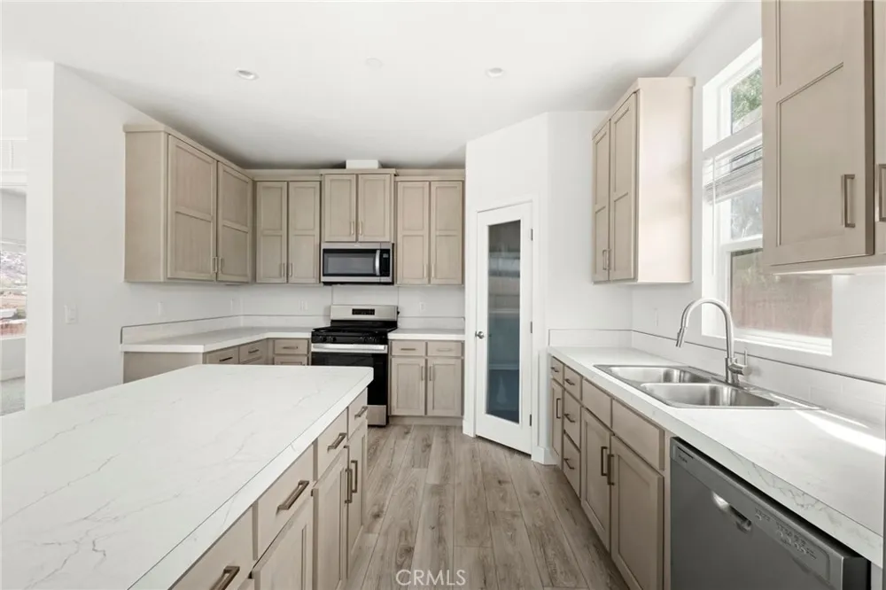31613 Allen Homeland, CA 92548