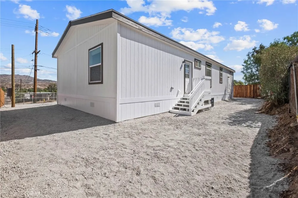 31613 Allen Homeland, CA 92548