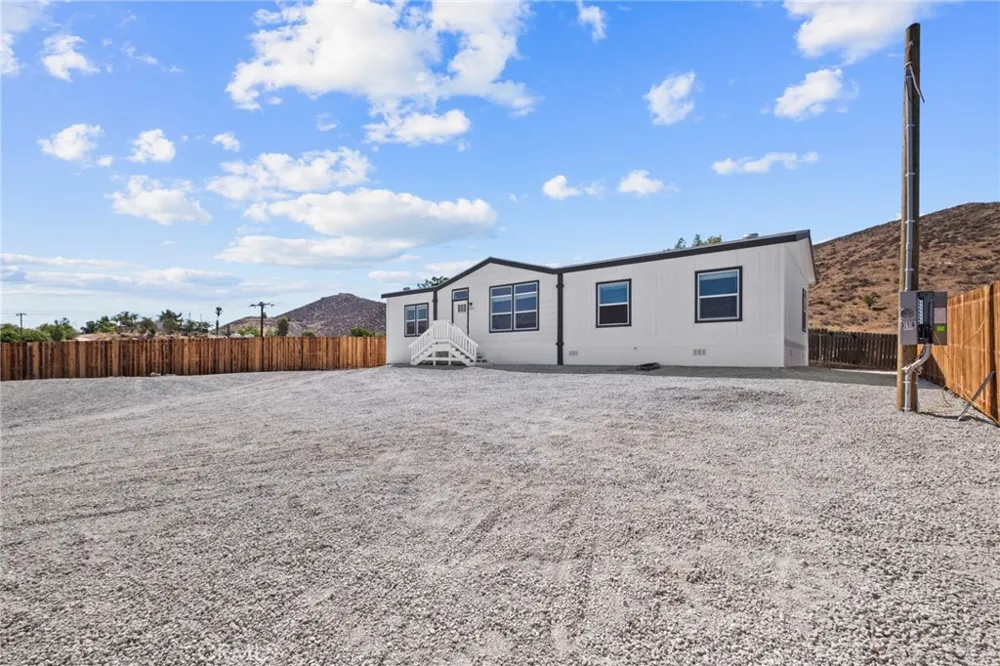 31613 Allen Homeland, CA 92548