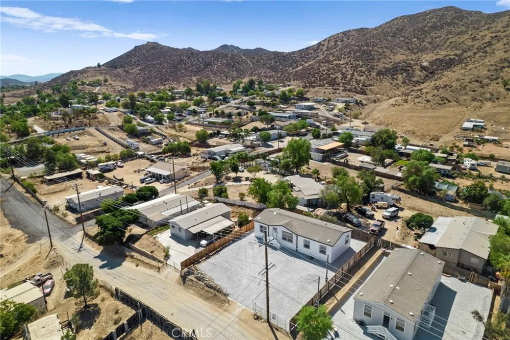 31613 Allen Homeland, CA 92548