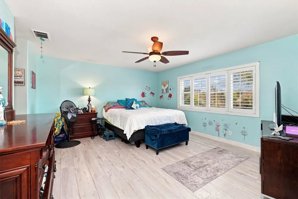 42145 Delmonte Temecula, CA 92591