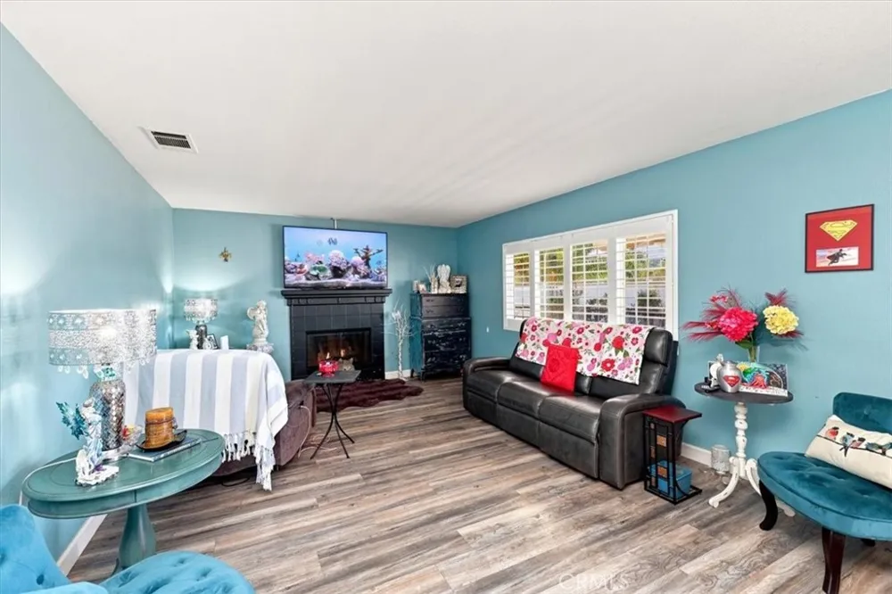 42145 Delmonte Temecula, CA 92591